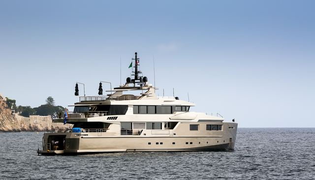  Maverick                                     yacht for Charter             