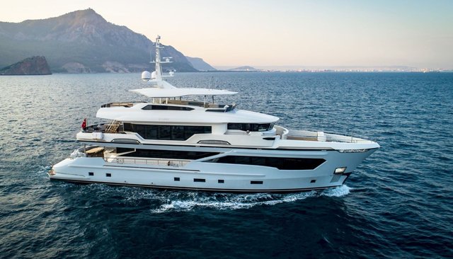  Lady Caroline                                     yacht for Charter             