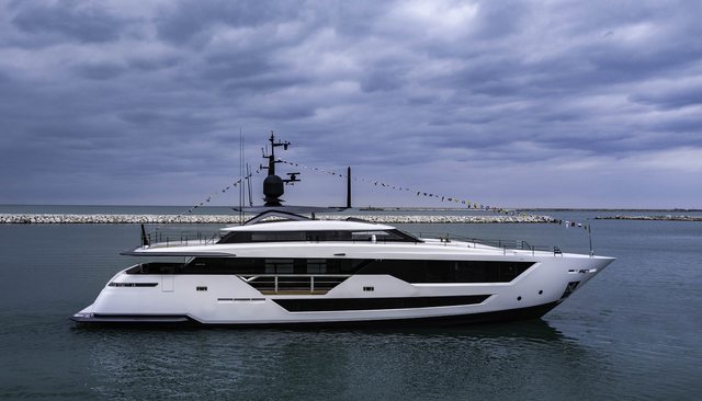  Ciao M                                     yacht for Charter             