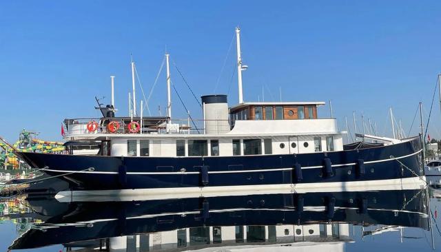 Dastaf yacht 