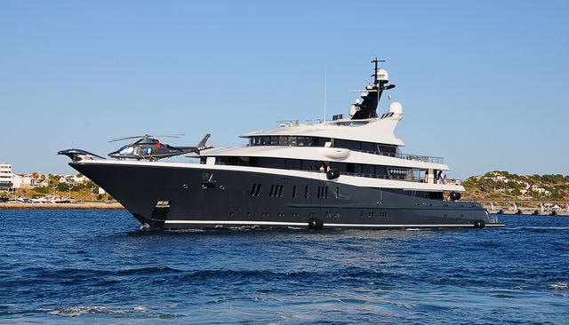 Phoenix 2 yacht 