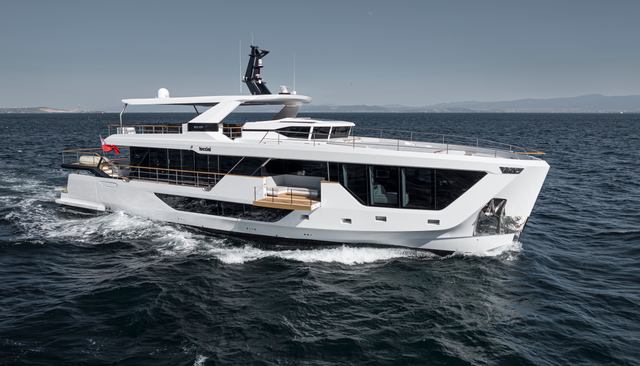Tuccini yacht 