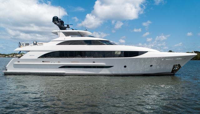 Lion's Den yacht 