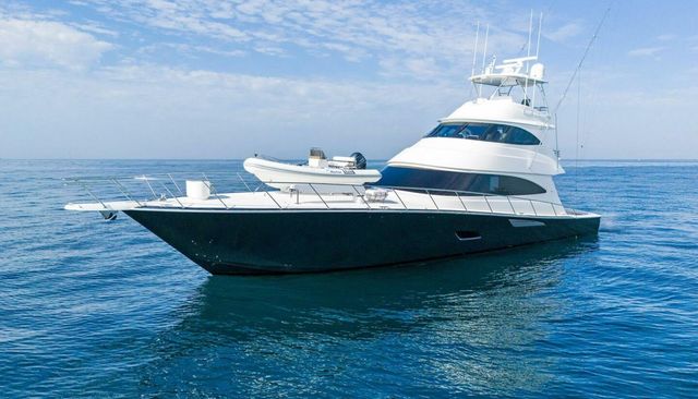 Team Mayhem yacht 