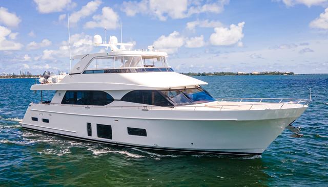 Live Mas yacht 