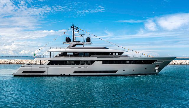 Fora yacht 