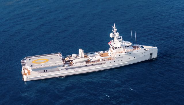 Intrepid yacht 