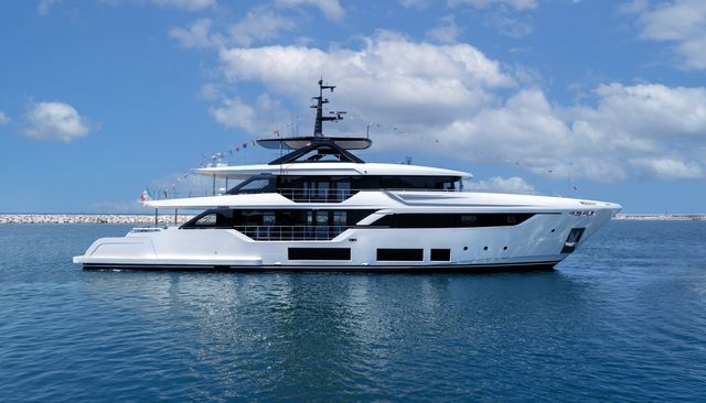 Boobale yacht 