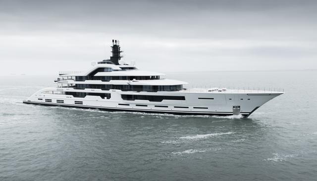 Tanzanite yacht 