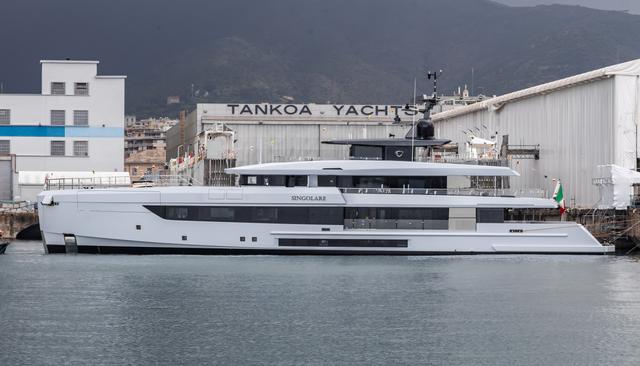 Singolare yacht 