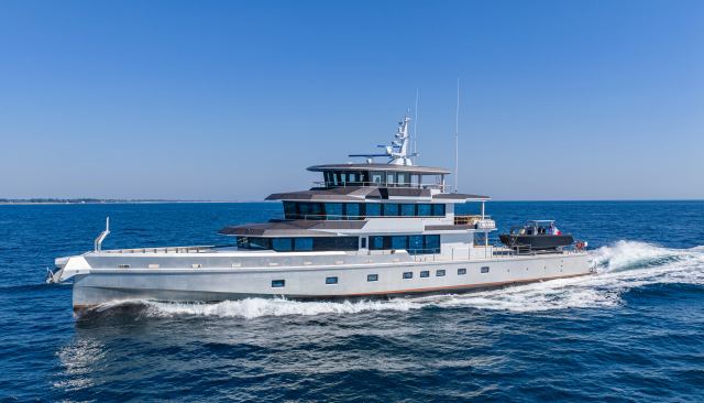 Canoa yacht 