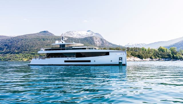Graycliffs yacht 