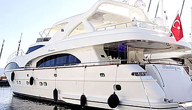 Packagers yacht 