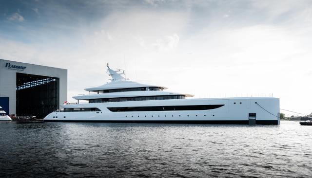 Milky Way yacht 