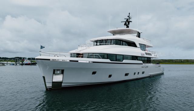 Lollipop yacht 