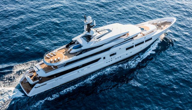Suerte yacht 
