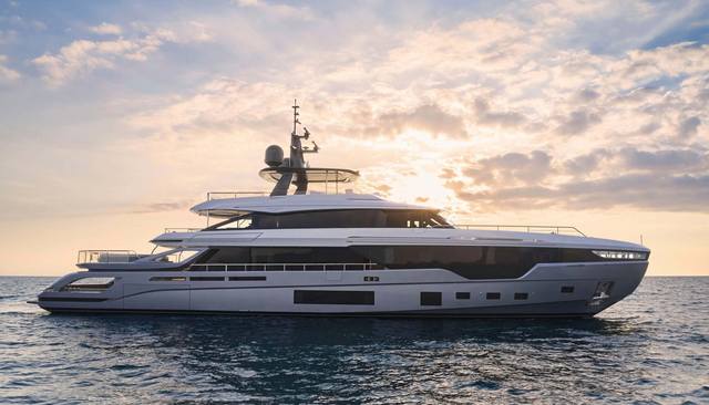 Eye of Destiny yacht 