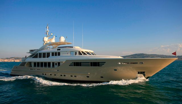 Muza yacht 