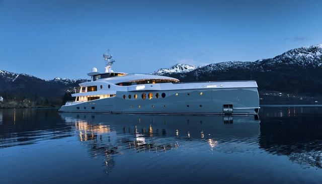 Event yacht 