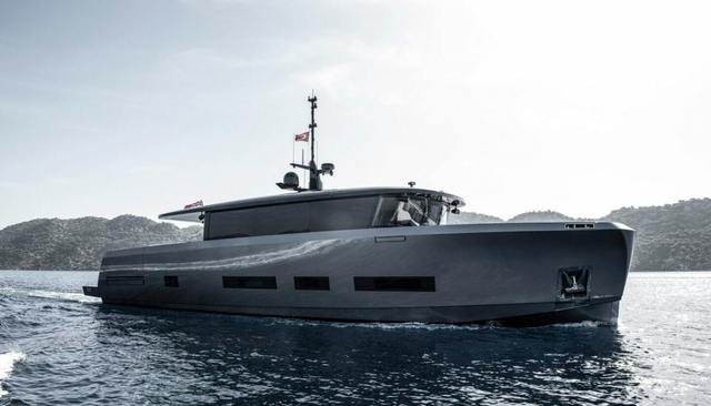 0110 yacht 