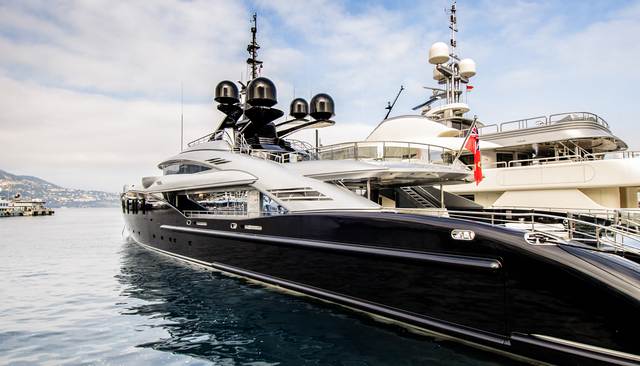 Okto yacht 