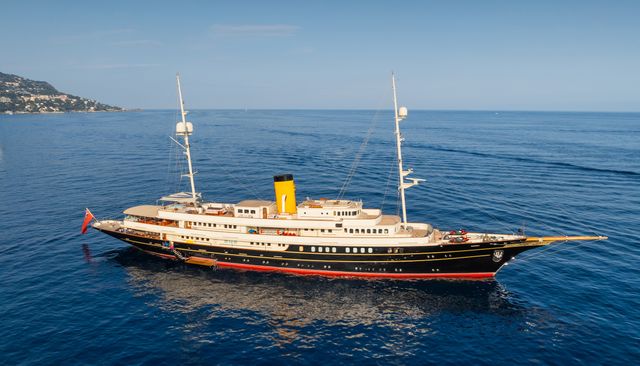 Nero yacht 