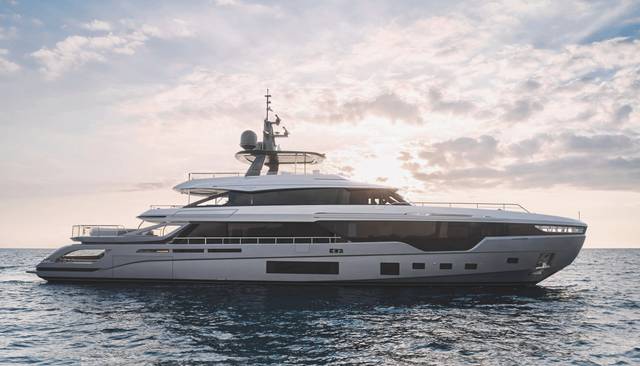 Lulwa yacht 