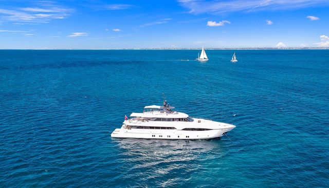 Beach Hog yacht for Sale 