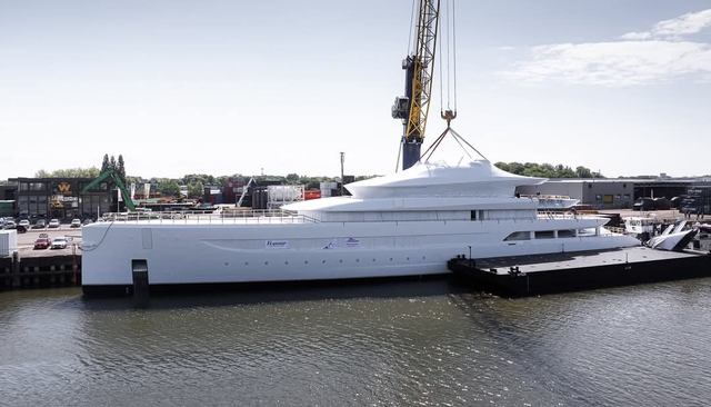 Feadship 828 yacht 