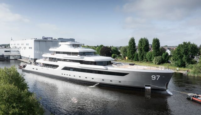 Valor yacht 