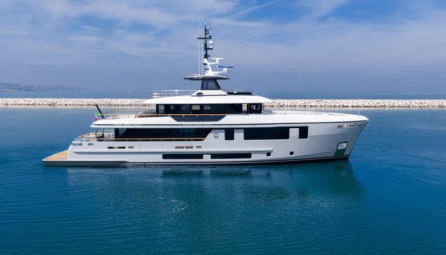 Octopus yacht 