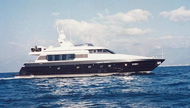 Besame Mucho yacht 