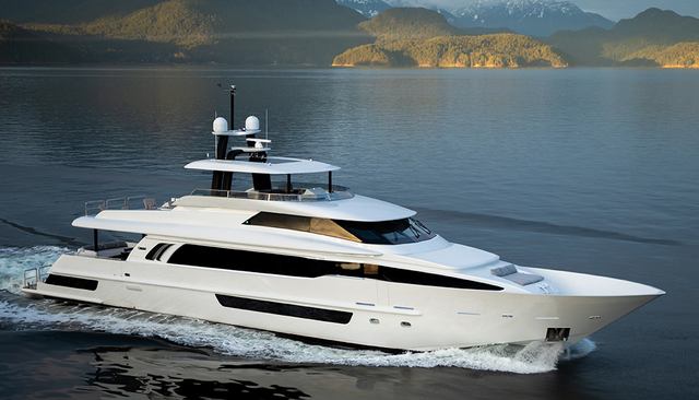 Crescent Lady yacht 