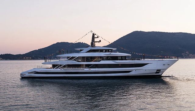 Kinda II yacht 