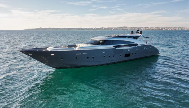 SPECTRE yacht for sale 33