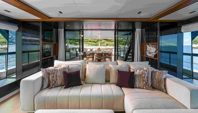 SAIRU yacht for sale 23