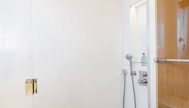 BELONGERS yacht for sale 34