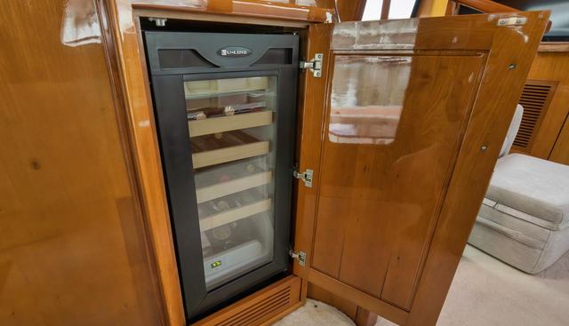 noname yacht for sale 25