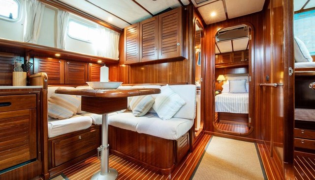 NIU TRANQUIL yacht for sale 522