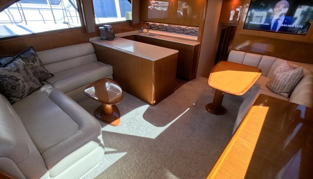 FARMERS DAUGHTER yacht for sale 13