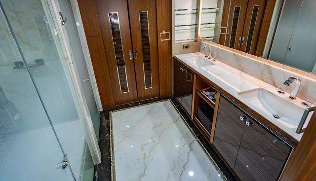 Bella Lisa yacht for sale 12