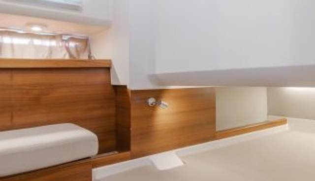 Intrepid yacht for sale 30