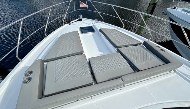 Tropical Dreamer yacht for sale 33