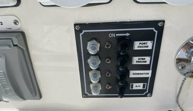 MJM Grand yacht for sale 35