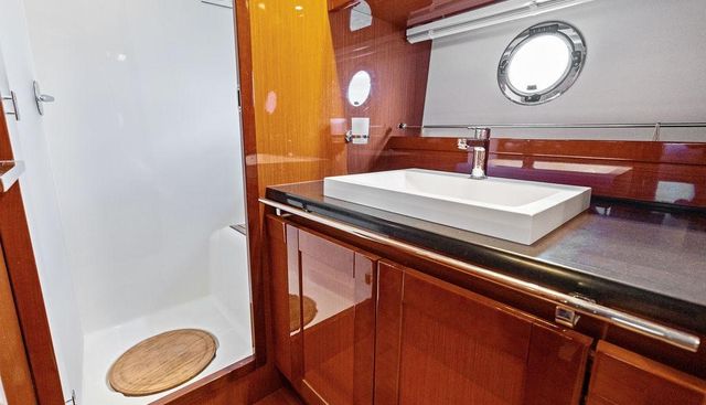 DREAMSCAPE yacht for sale 39