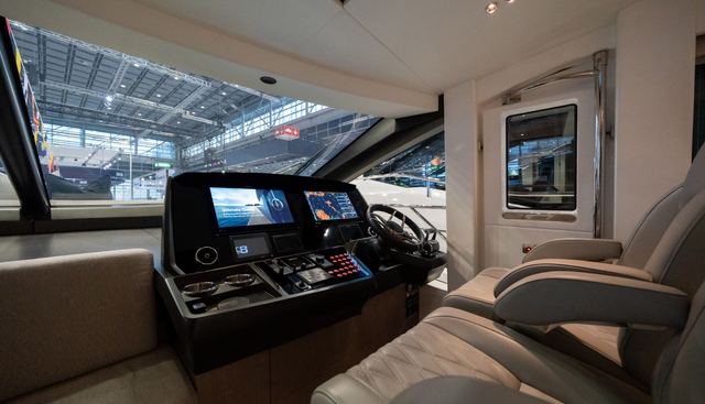 FLASH yacht for sale 24