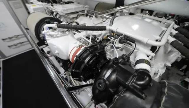 Seahawk yacht for sale 182