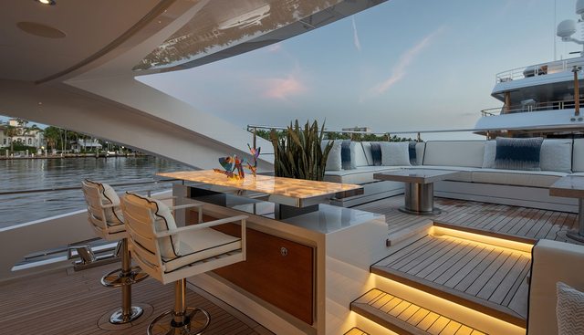 BOOK ENDS yacht for sale 30