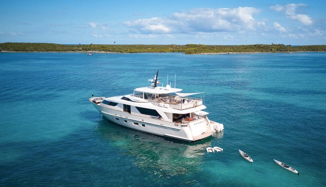 Fontana yacht for sale 8
