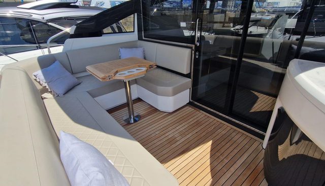 Seakeeper Gyro yacht for sale 4